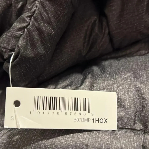 Amazon Essentials Coat - Picture 14 of 15